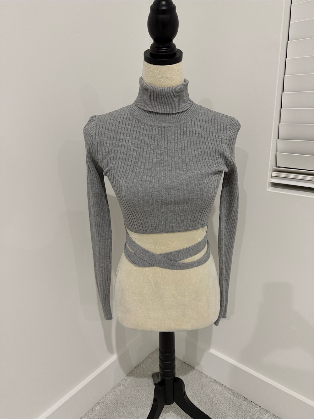 Hera Collection Gray Ribbed Wrap-Crop Turtleneck Sweater